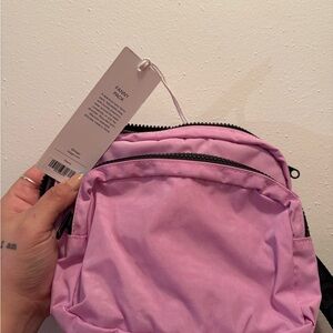 BAGGU Fanny Pack in Peony